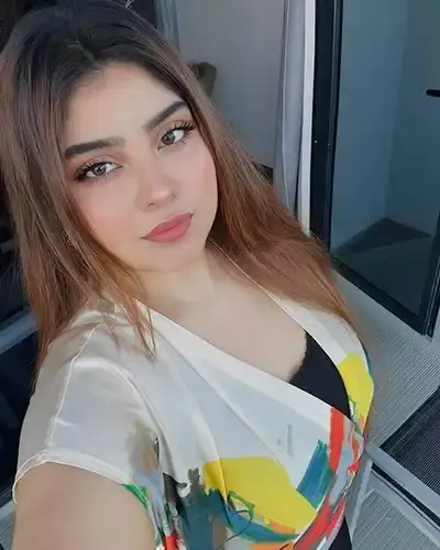 Call Girl Dhoraji